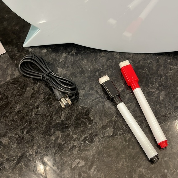 Speech Bubble Message Board - Picture 3 of 16